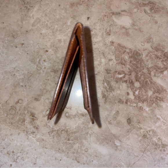 Louis Vuitton Wallet - Picture 9 of 15